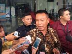 Mantan Wakil Ketua Komisi I DPR RI, TB Hasanuddin merampungkan pemeriksaan di kantor KPK, Kamis, 5 Juli 2018.