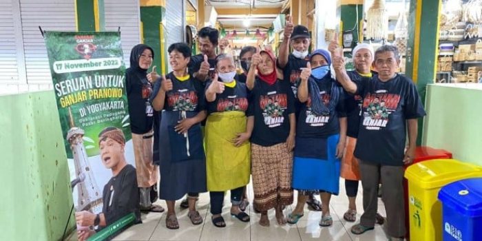 Aksi Relawan Sahabat Ganjar di Yogyakarta