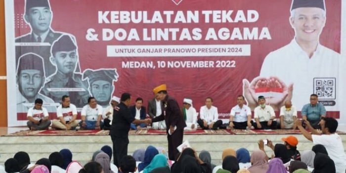 Relawan Sahabat Ganjar dan tokoh lintas agama di Medan, Sumut.