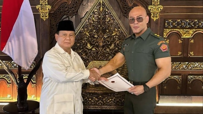 Menteri Pertahanan Prabowo Subianto dan Deddy Corbuzier
