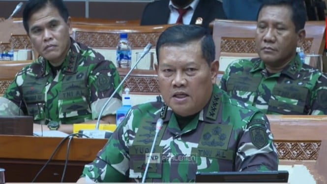 KSAL Laksamana Yudo Margono menjalani fit and proper test calon Panglima TNI