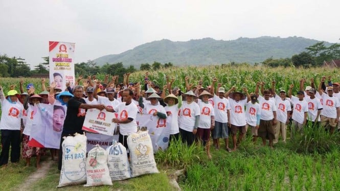 Relawan Puan Beri Bantuan Petani di Magetan