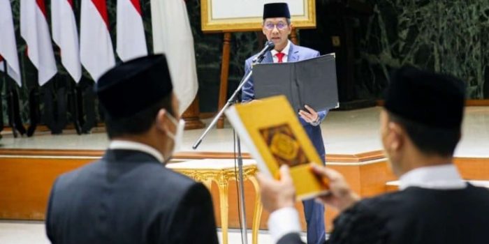 Pj Gubernur DKI Jakarta Heru Budi Hartono melantik 11 pejabat tinggi Eselon II.
