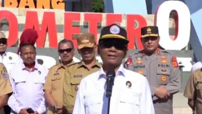 Menteri Koordinator Bidang Politik, Hukum, dan Keamanan Mahfud MD, di Tugu Nol Kilometer, Sabang, Aceh, Rabu, 21 Desember 2022.