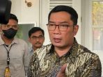 Gubernur Jawa Barat Ridwan Kamil berbicara kepada wartawan saat ditemui usai menemui Penjabat Gubernur DKI Heru Budi Hartono di Balai Kota, Selasa, 20 Desember 2022.