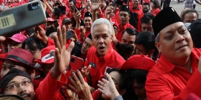 Gubernur Jawa Tengah Ganjar Pranowo tiba di HUT ke-50 PDIP