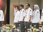 Ketua KPU RI Hasyim Asy'ari dan para komisioner KPU