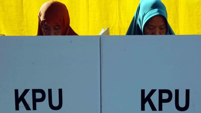 Ilustrasi warga mengikuti pemungutan suara ulang pemilihan umum (Pemilu) 2019 di TPS 27 Kelurahan Jenetallasa, Kecamatan Pallangga, Kabupaten Gowa, Sulawesi Selatan