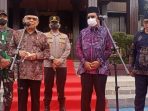 Wapres Ma'ruf Amin memberikan keterangan pers di Kalimantan Selatan, Jumat, 27 Januari 2023.