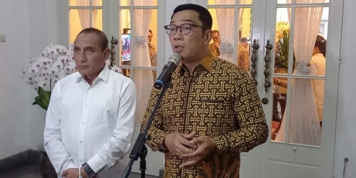Gubernur Jawa Barat Ridwan Kamil di Rumah Dinas Gubernur Sumut Edy Rahmayadi.