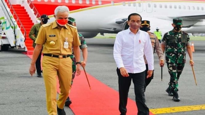 Presidej Jokowi dan Gubernur Jawa Tengah Ganjar Pranowo