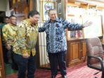 Ketum Golkar AIrlangga temui Ketua Majelis Tinggi Demokrat SBY di Puri Cikeas.