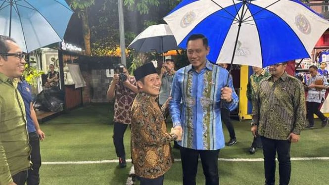Ketua Umum Partai Kebangkitan Bangsa (PKB) Muhaimin Iskandar (Cak Imin) dan Ketua Umum Partai Demokrat Agus Harimurti Yudhoyono (AHY).