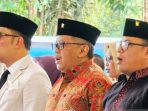 Gubernur Jabar Ridwan Kamil dengan Sekjen PDIP Hasto Kristiyanto di Bandung